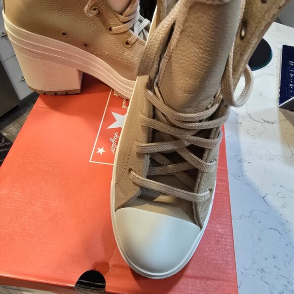 Converse Chuck 70 De Luxe Weatherized Leather Sz 8 Women Shoes Boots A12345C NEW - Picture 3 of 16